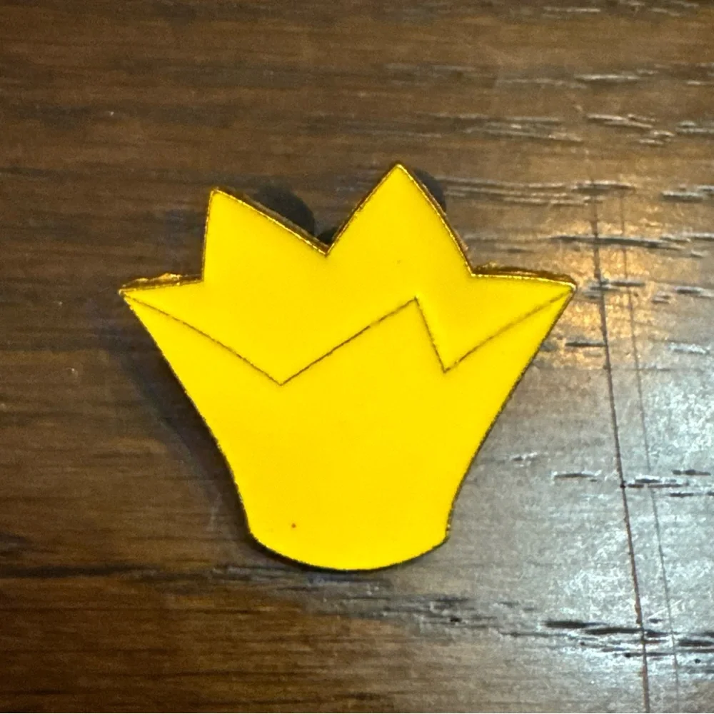 Alice in Wonderland - Queen Of Hearts - Crown - 2012 Disney Trading Pin #89379